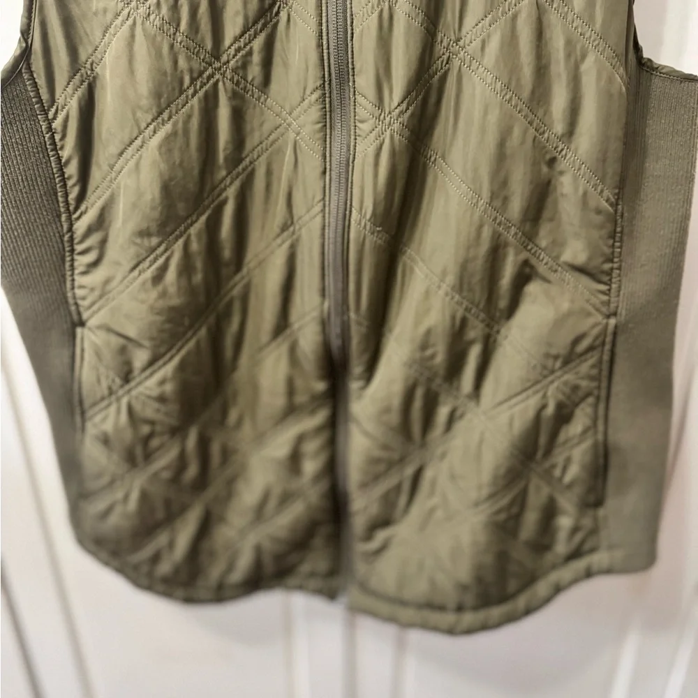 prAna Women's Esla Quilted Fleece Lined Vest in slate green XL - Picture 4 of 6